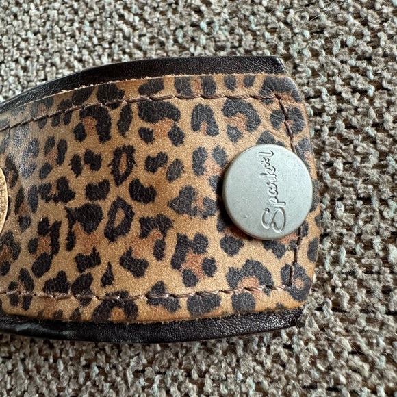Leopard print cuff style Apple Watch band sz38 XS I believe is the sizing